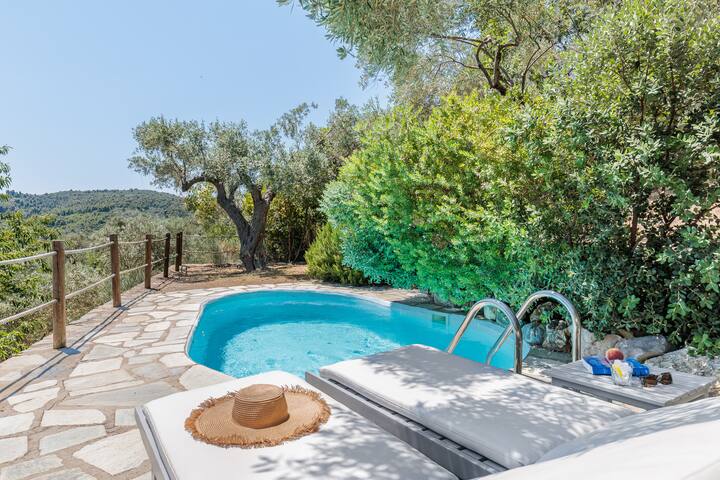 Chestnut Tree Cottage interior